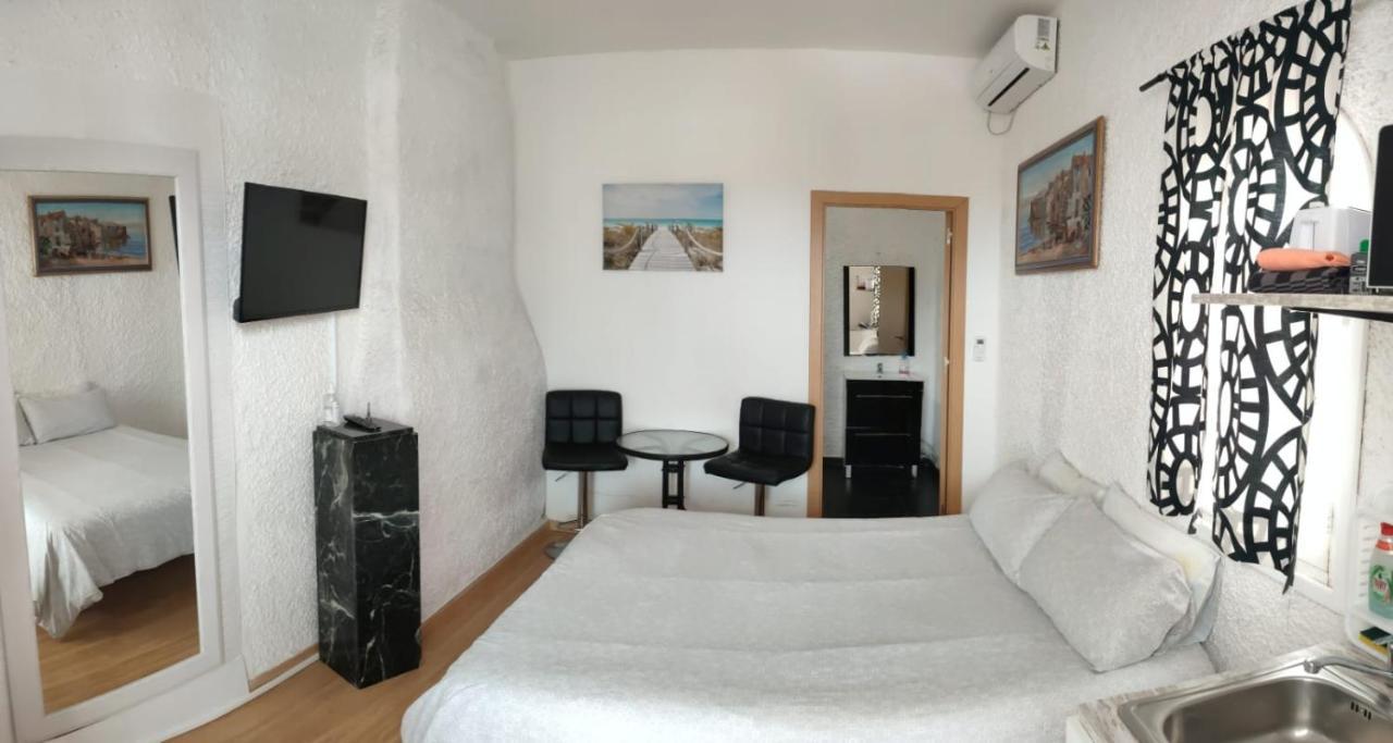 Alojamiento Mar Y Montana Guest House Almeria Bilik gambar